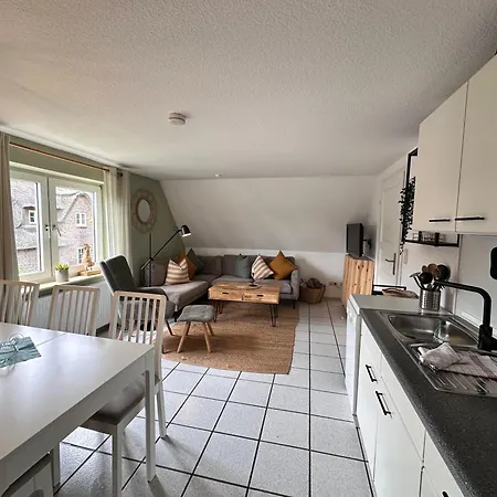 Sky & Spo Sonnentanz I Strandnah, Boxspringbetten, Waschmaschine, Direkt Am Leuchtturm Apartment